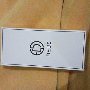 Brand new deus watch